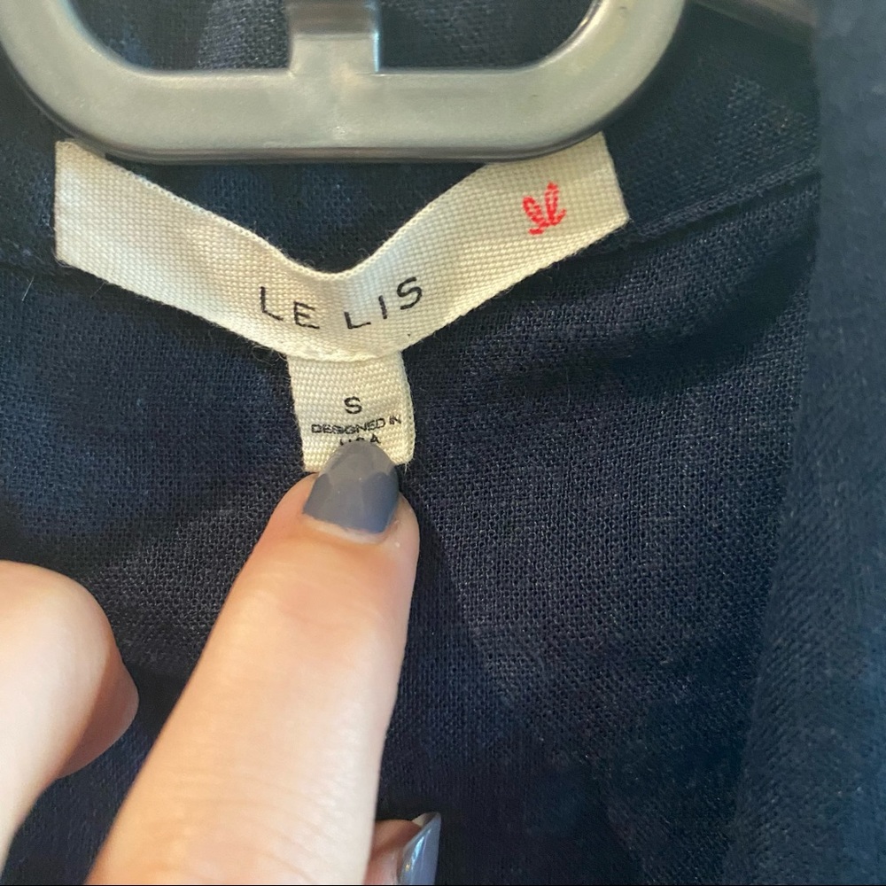 Le Lis navy button down tank - Picture 3 of 3